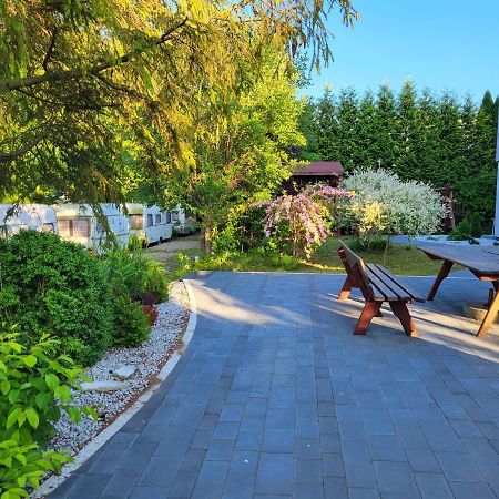 "U Izy" Pokoje Goscinne I Przyczepy Campingowe Mielno (Koszalin) Exterior foto