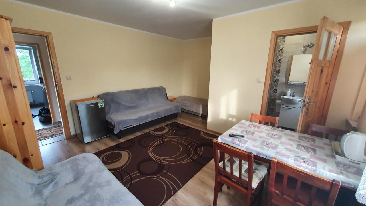 "U Izy" Pokoje Goscinne I Przyczepy Campingowe Mielno (Koszalin) Exterior foto